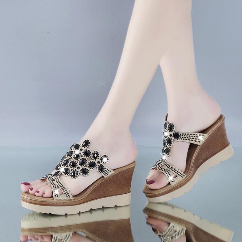 Summer new rhinestone slope heel cool slippers women wish thick bottom waterproof table high heel slippers