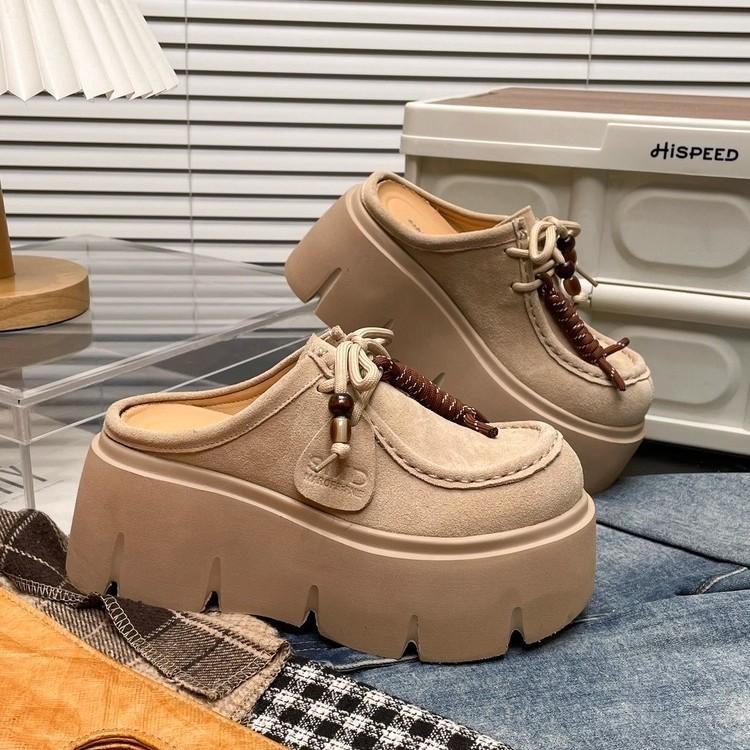 Mjuk lädervariant~ 7cm stort huvud fransad tjocksulad muffin-väska huvud cool bricka skor dam höst 2025 nya halvtofflor