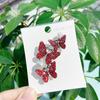 Neue Kristallglas-Brosche, drei rote Schmetterlinge, Broschen für Frauen und Mädchen, Blatt-Brosche, Kleidung, Sting Horse Needle