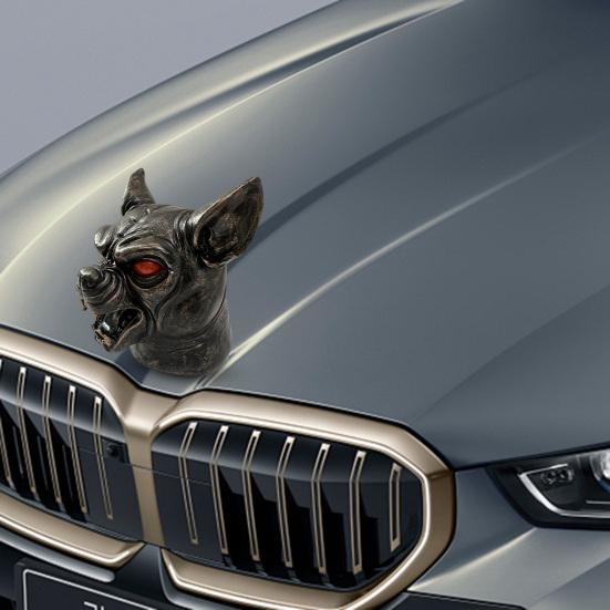 Demon Dog Car Hood Ornament Resin Sculpture with Red Eyes And Fangs Weather-Resistant Automotive Decor for Sedans Trucks Jeeps