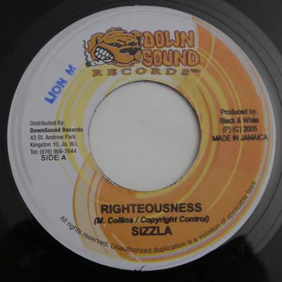 7inch Record SIZZLA / FIREHOUSE CREW - Righteousness / Dutty Rub Riddim NONE Down Sound Reco 2005 Jamaica Reggae, Ska & Dub Used