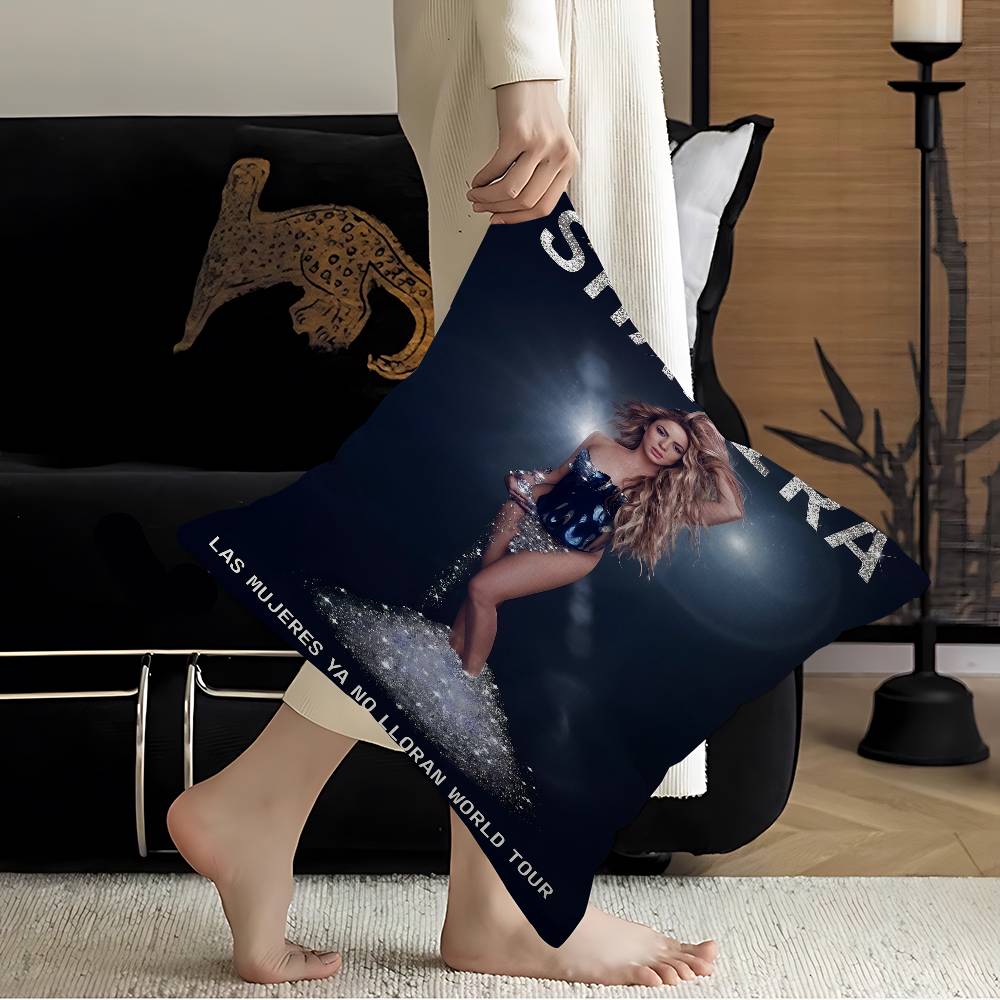 Pop Culture Graphics Shakira Maple Design Cushion Cover Happy Autumn Harvest Decor Holiday Decorati Pillow Cover