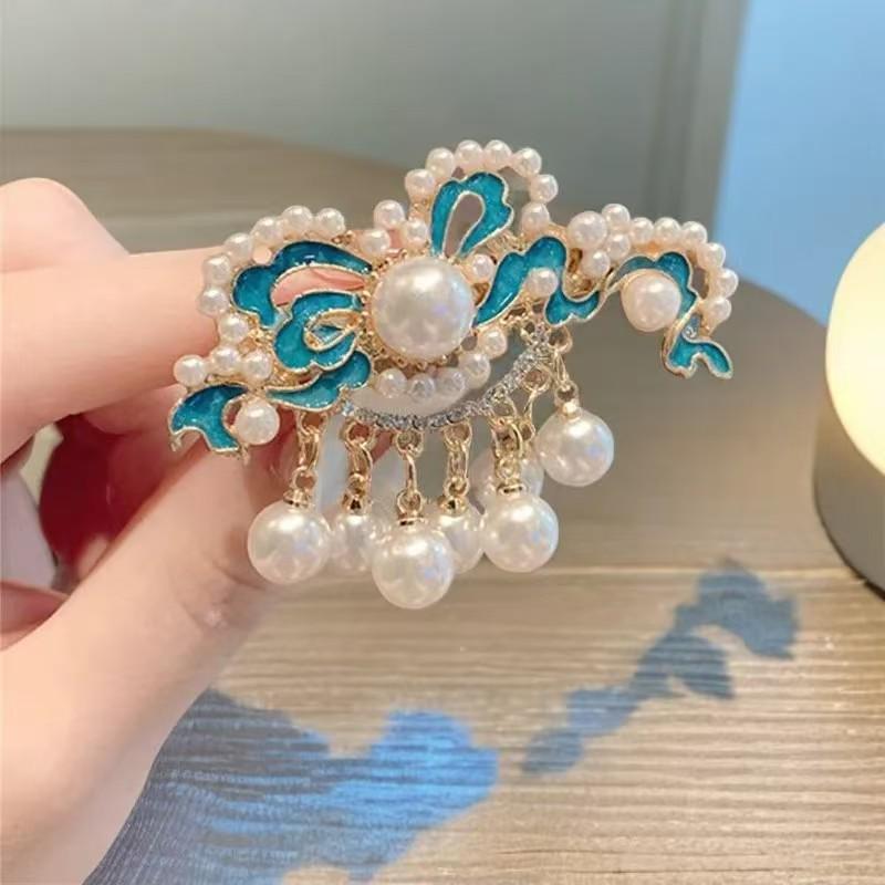 Butterfly Cloisonné Hairpin: Elegant Chinese-Style Side Clip for Girls  Qipao Hairstyles