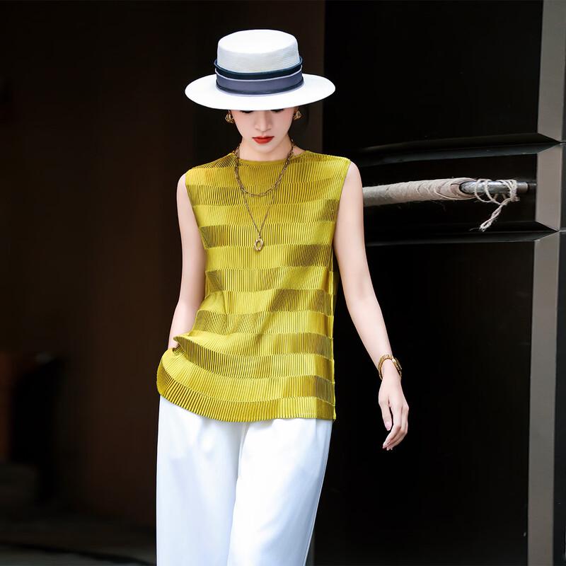 Women s Striped Pleated Sleeveless Top M