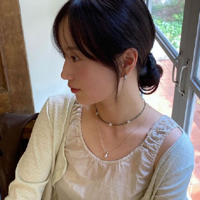 Metamic Katzenaugen-Sterne Perlenkette (khaki)