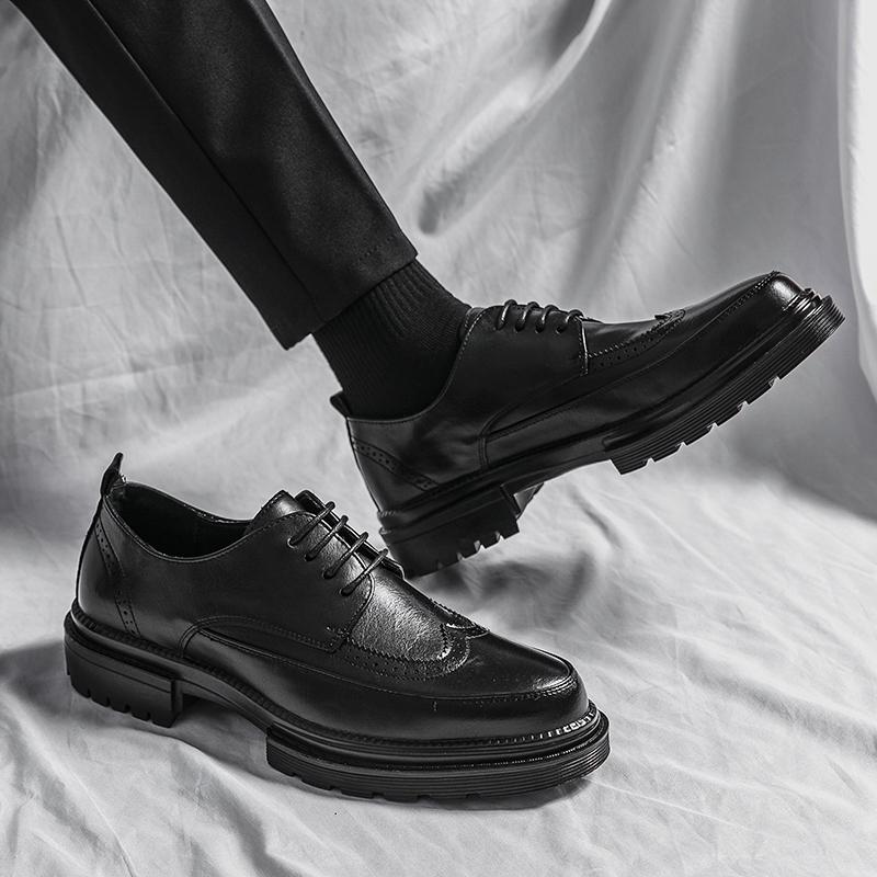 Fashion 2024 New Men Walking Footwear Hot Sale Leather Fashion Casual Shoes Men Lace-Up Male Oxfords Shoes Classic Men Shoes for Wedding