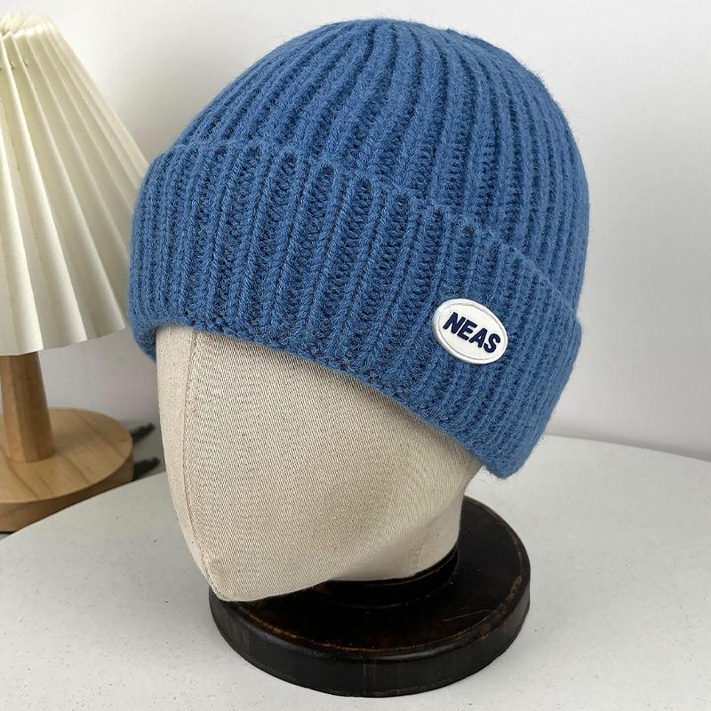 Winter Warm Wool Hat Women's Outdoor Ear Protection Labeling Knitted Cold Hat Student Cycling Morning Running Windproof Pullover Hat