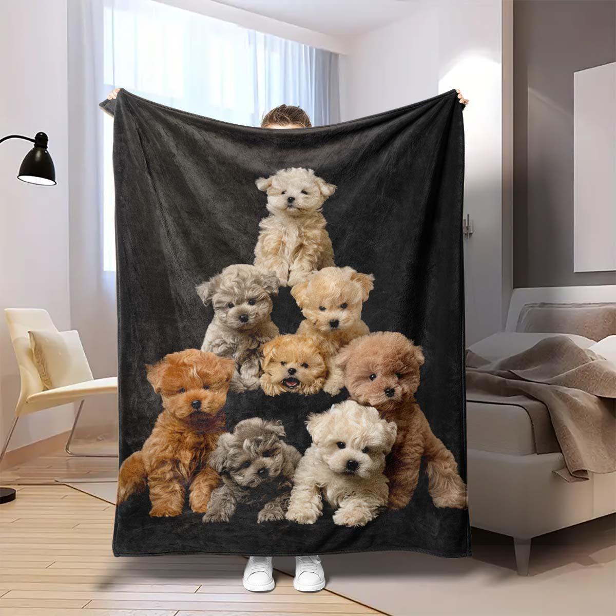 

Cute curlyhaired Teddy bear pattern Flannel printed blanket suitable for all seasons suitable for living office sofa and travel 75x100cm