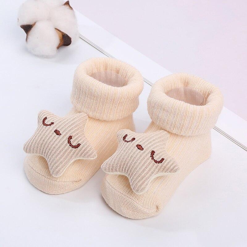 Neugeborene Baby Mädchen Jungen Niedlichen Cartoon Stern Baumwolle Socken Infant Anti-rutsch Warme Boden Socken Medium Rohr Gestrickte Socken