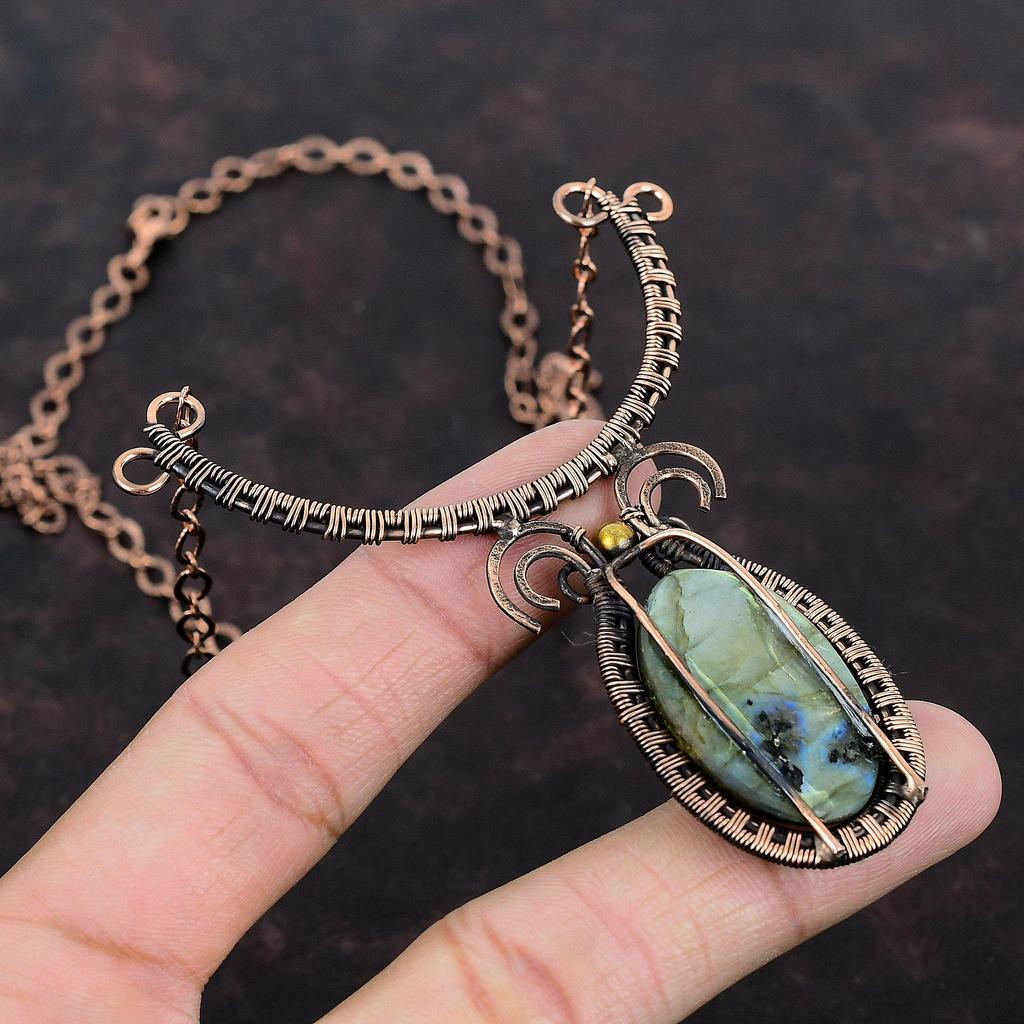 Collier en labradorite Mystic Fire Collier en pierres précieuses enveloppé de fil de cuivre Collier réglable Bijoux en cuivre faits à la main Collier unique pour cadeau