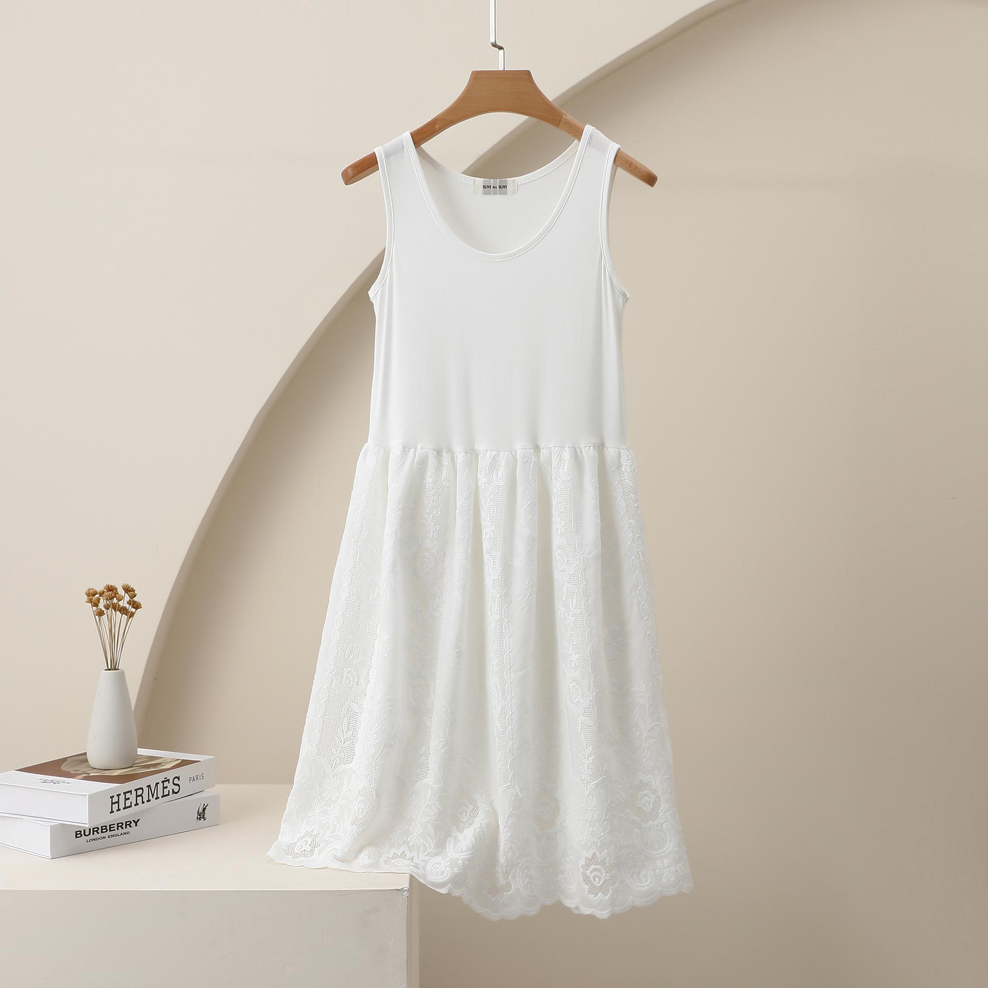 

Хлопковое платье-жилет с вышивкой ришелье, с модальной подъюбкой, завышенной талией, приталенного силуэта One Size