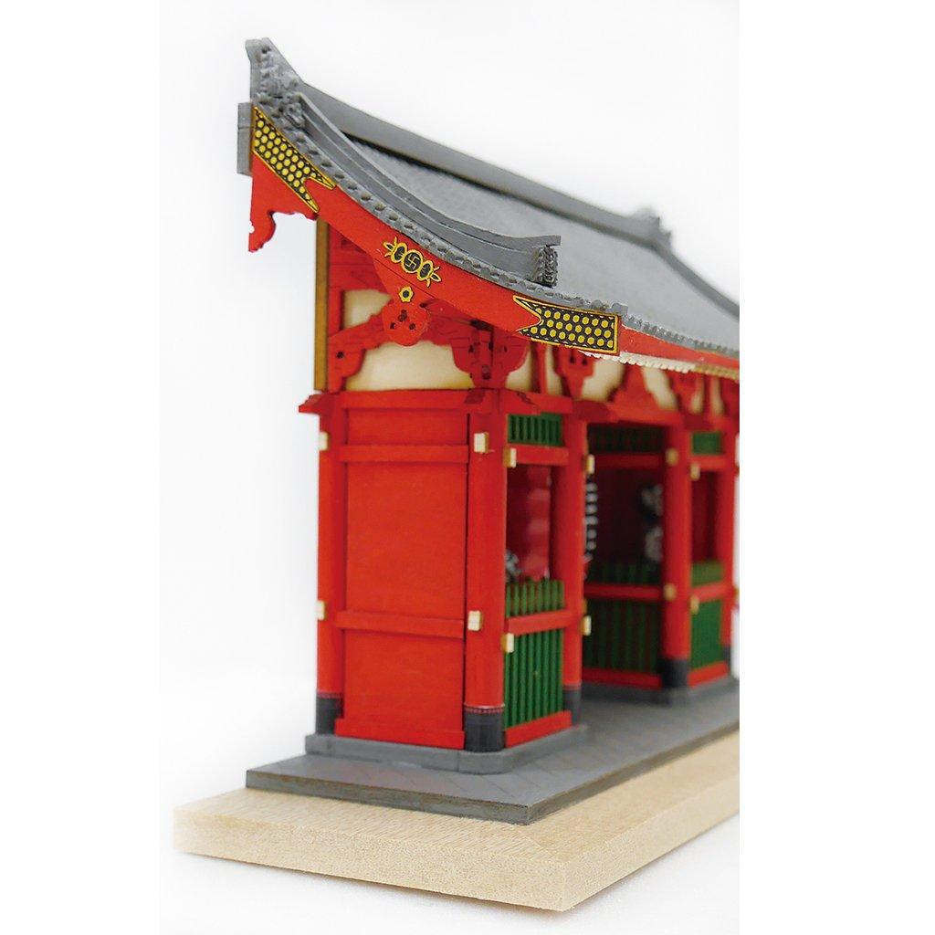 Woody Joe Half Type Temple Kaminarimon Gate Wooden Model Kit with Soft Metal Fujin and Raijin Figures Assembly 1/100 Senso-ji (Unpainted Kit)