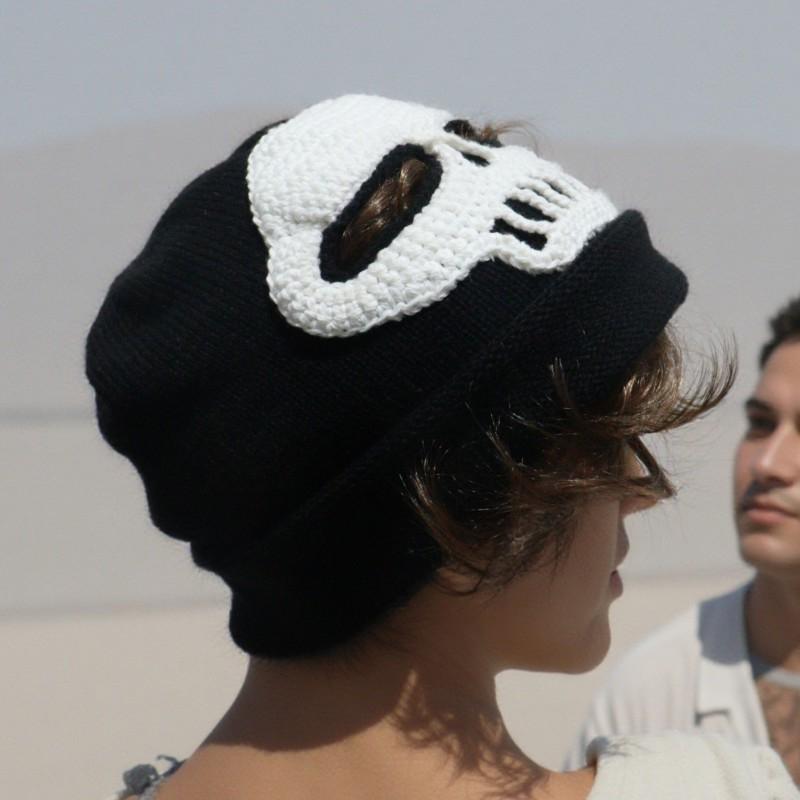 Handmade Crochet Ghost Face Hat Halloween Funny Skull Glow In Dark Beanie Unisex Warm Winter