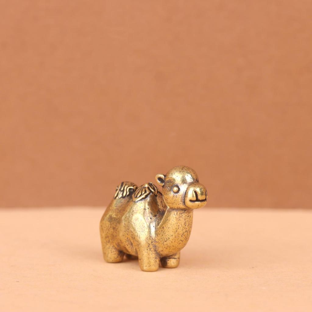 Retro Brass Mini Camel Ornament - Creative Animal Handicraft for Desktop Decoration