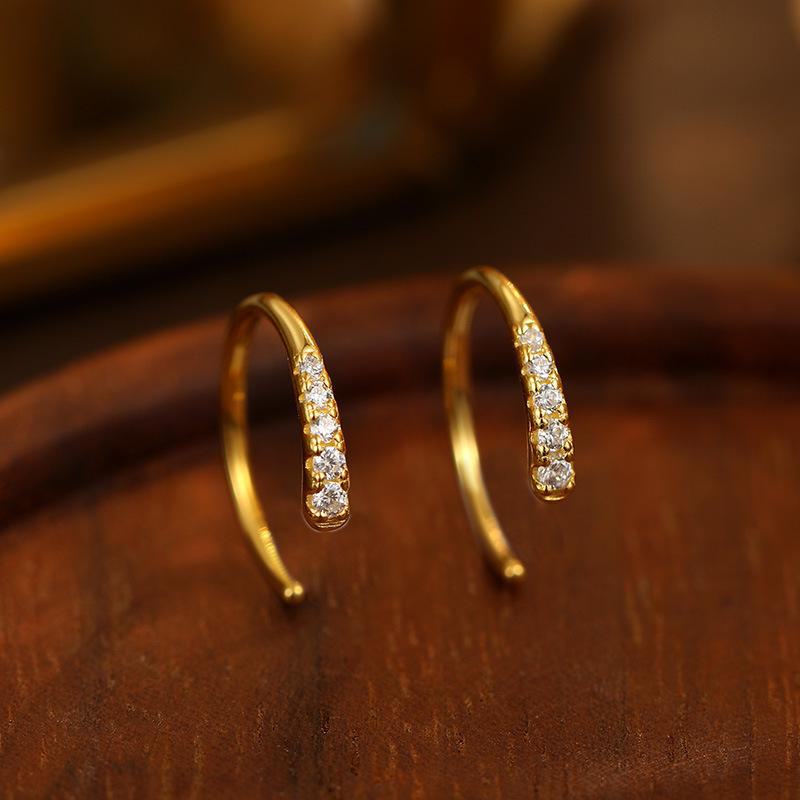 

Серьги-кольца C-образной формы с бриллиантами из серебра 925 пробы Banyan Tree - Элегантный женский дизайн в нишевом стиле, легкая роскошь. ES3076 золотой