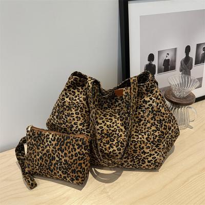 Fashion Retro Leopard Print Shoulder Bag Personalized Design Simple Commuter Literary Tote Bag
