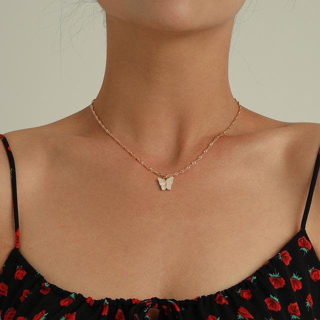 Fashion Trend Personality Double Layer Imitation Pearl Butterfly Pendant Necklace Clavicle Chain Party Jewelry Exquisite Gifts