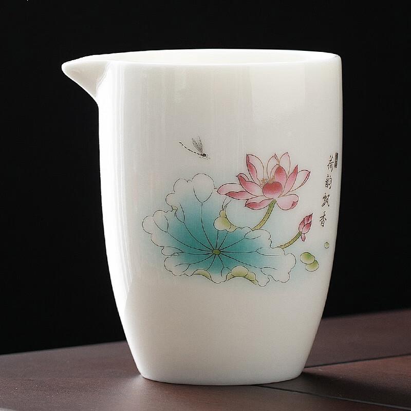 ГунДао чашка из белого фарфора Дэхуа