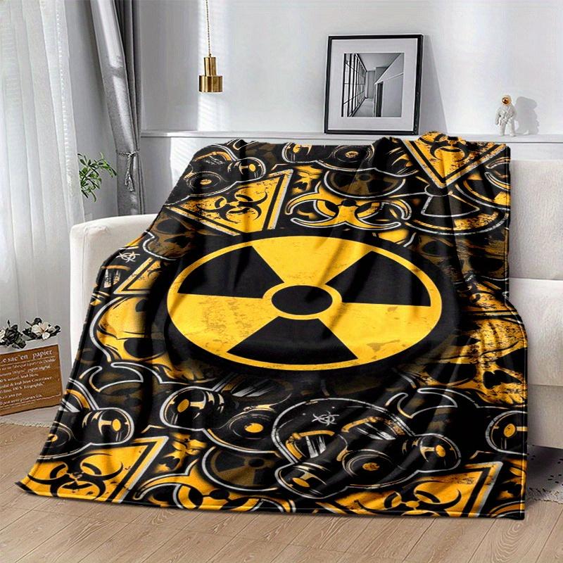 1pc Radiation Symbol Printing Lightweight Flannel Blanket, Comfortable and Warm Blanket, for Camping Sofa Bed and Couch Office, Gift