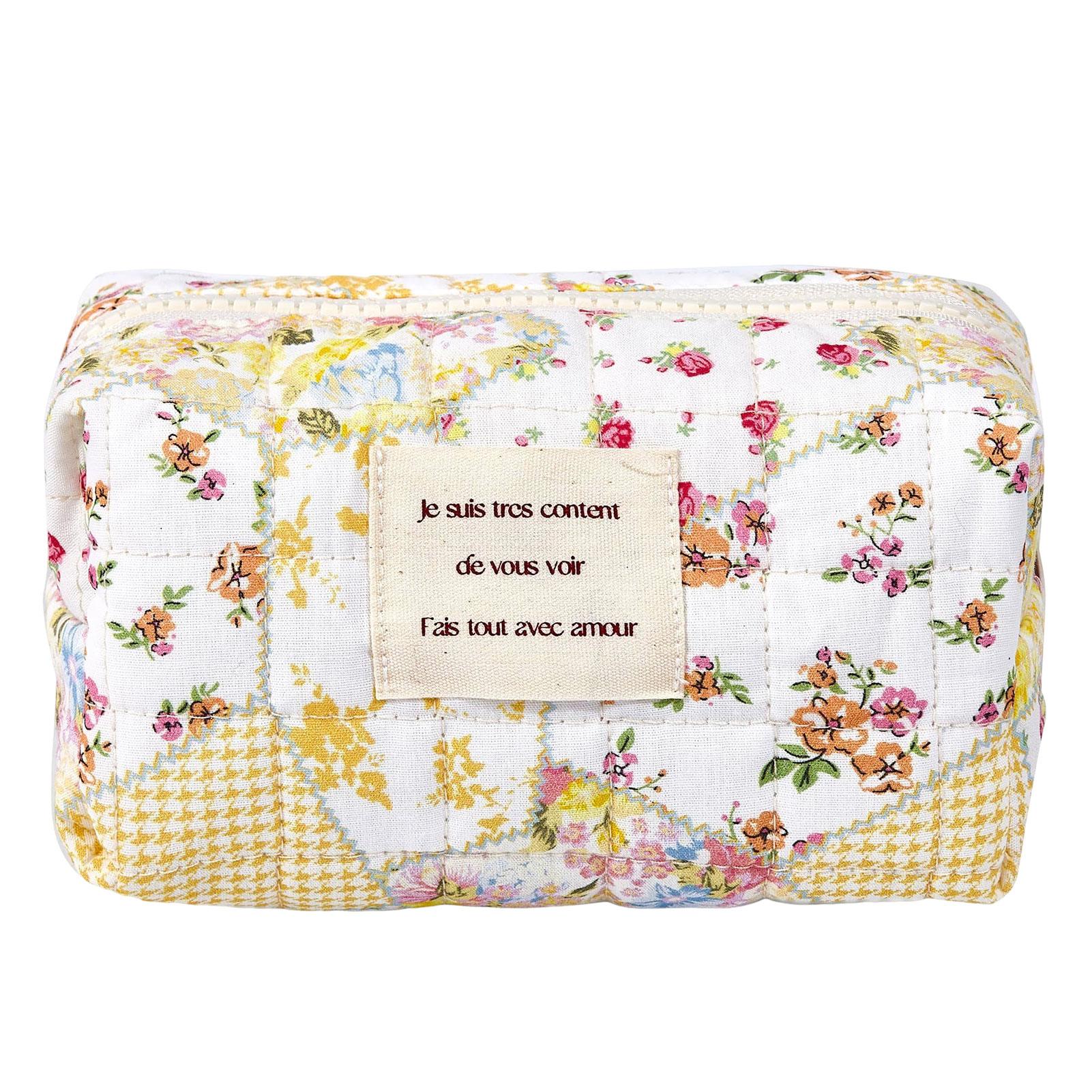 

Стьобана косметичка Бавовняна тканина. Модний подарунок. Квіткова косметичка. Маленька косметичка.