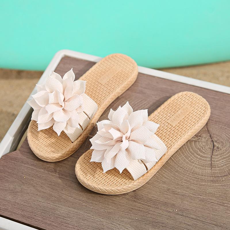 New big flower summer slippers schoolgirls wear wear wear-resistant women's flat sandals home cute beach shoes