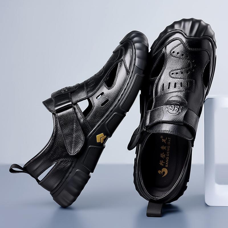 Men's sandals leather summer hollow breathable shoes men's casual versatile non-slip soft sole leather sandals rubber soft sole