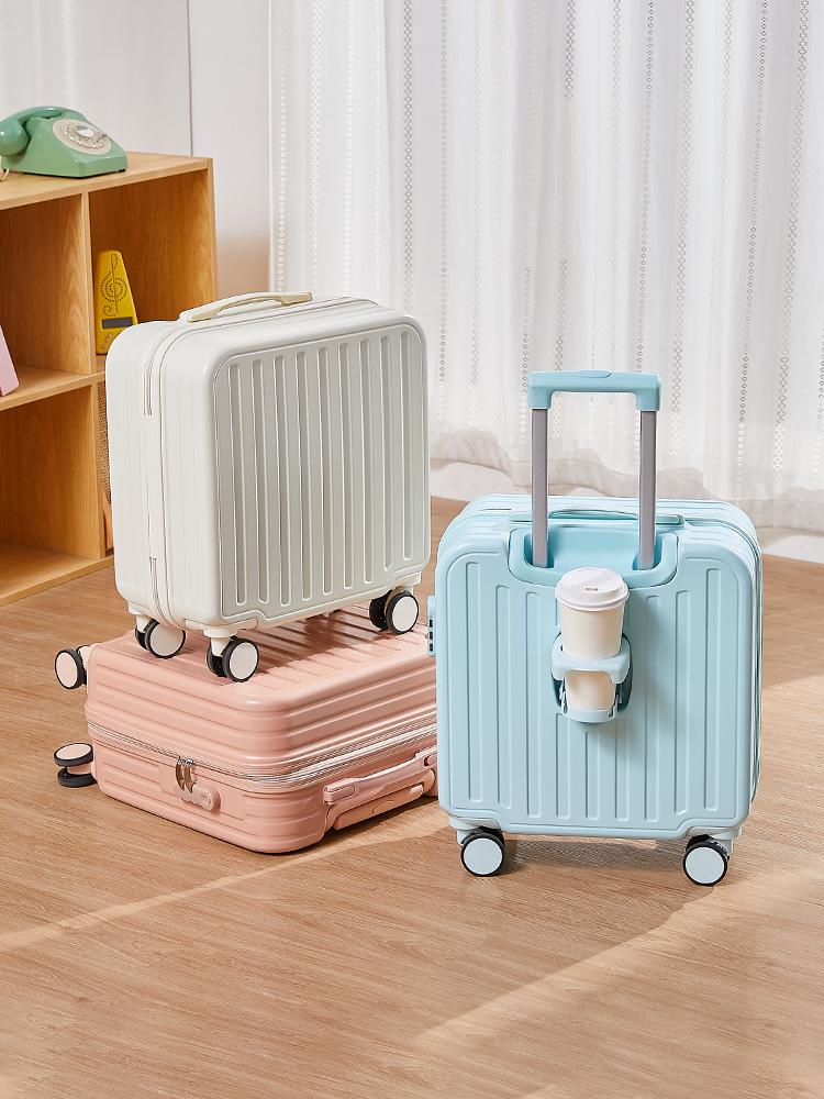 18-inch Lightweight Women's Carry-On Luggage with Combination Lock