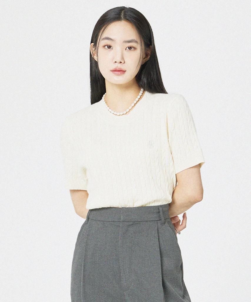 FILLUMINATE (W) Cable Round Knit - Ivory