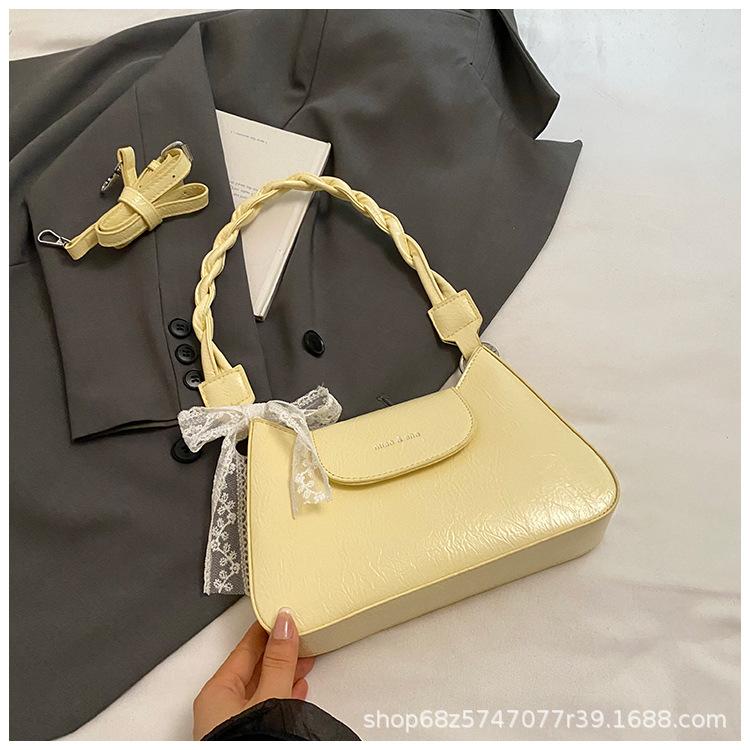 2025 summer fashion underarm bag women's new trend small square bag French niche high value chain shoulder bag