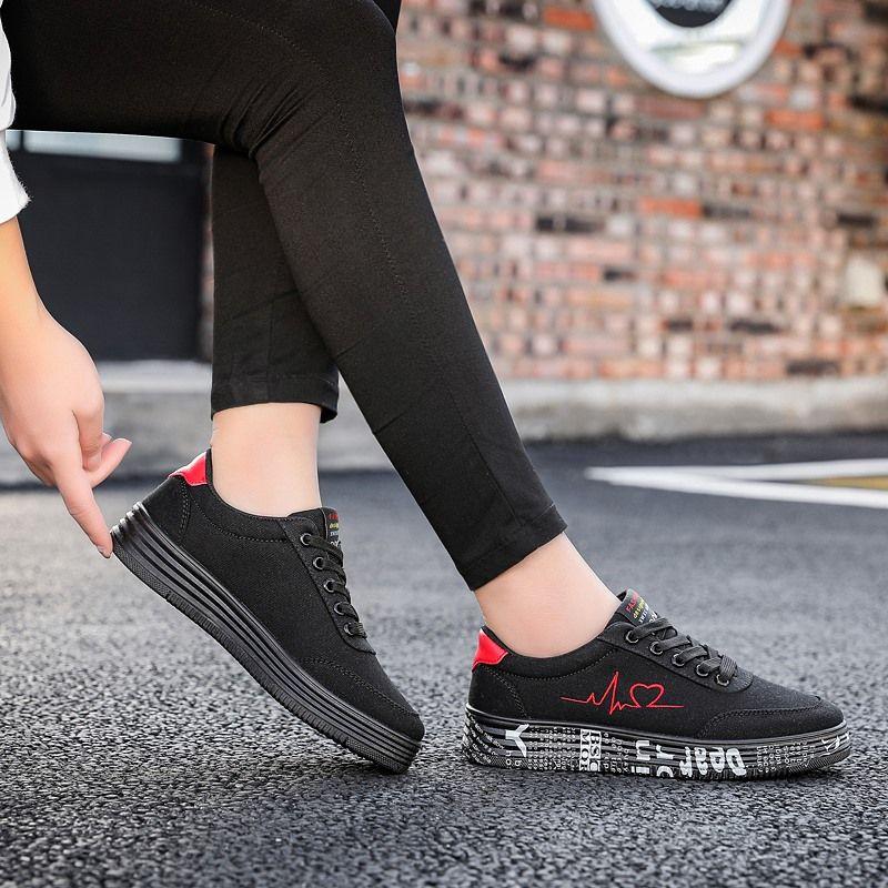 Letter Graphic Lace-up Front Skate Shoes Men's Canvas Shoes Sports Casual Shoes Individual Printing