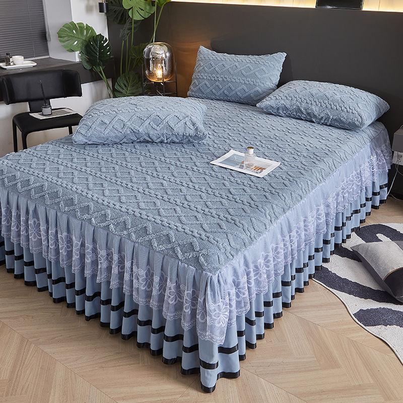 Winter Thickened Plush Bed Skirt with Lace Ruffle, Warm Coral Fleece Mattress Cover, Non-Slip Bedspread