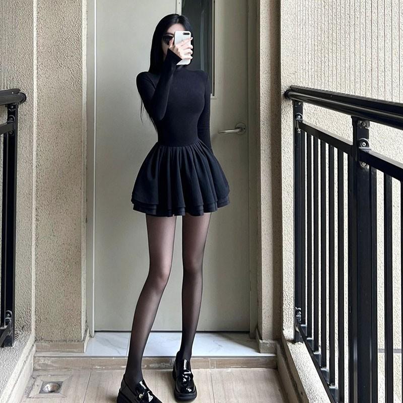 

Black long-sleeved semi-turtleneck dress for women in winter, waist-closed and thin tutu skirt, bottom skirt inside S чёрный