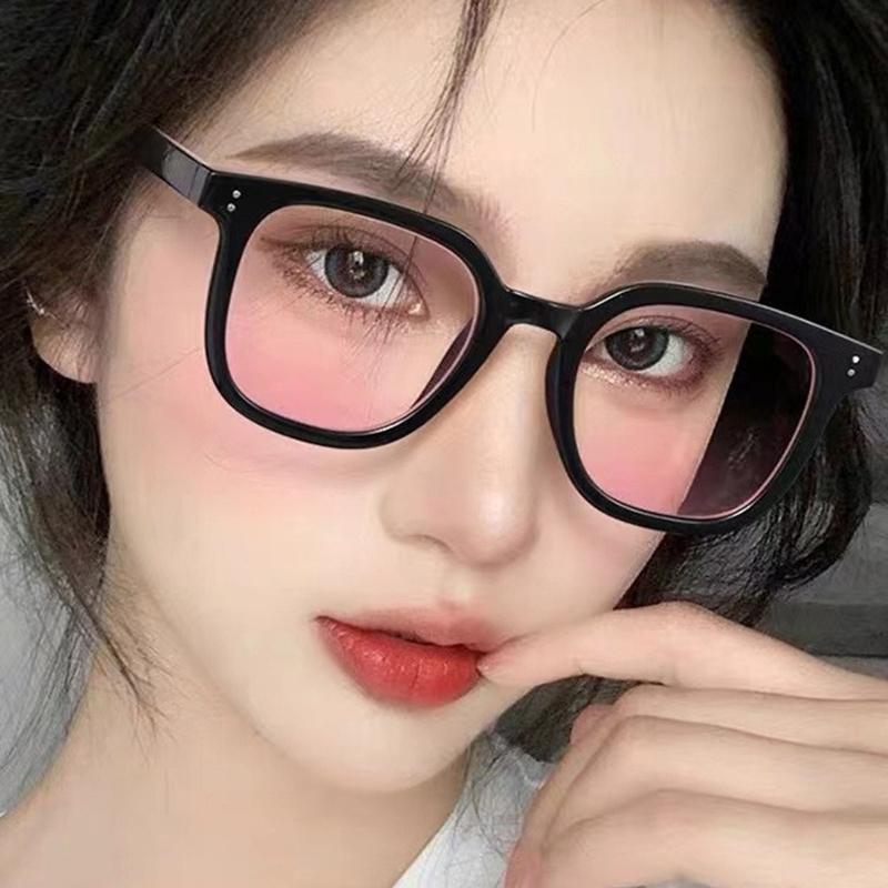 Lunettes de soleil pour femmes, monture noire, poudre, blush, sans maquillage, embellissement de soi, monture carrée large