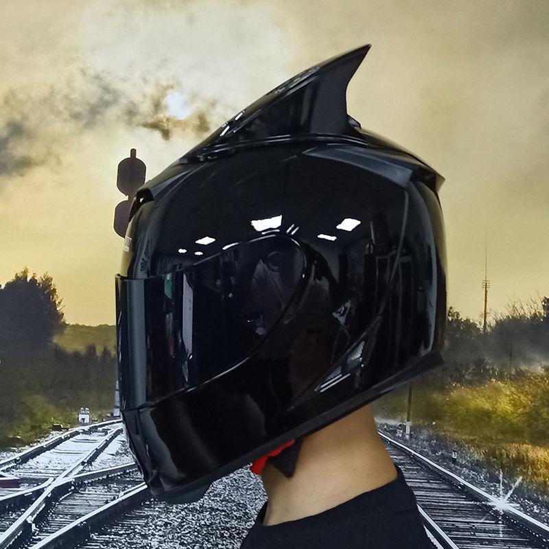 Handsome Four Seasons Universal Full Face Helmet Built-in Small Lens Motorcycle Personality Helmet
