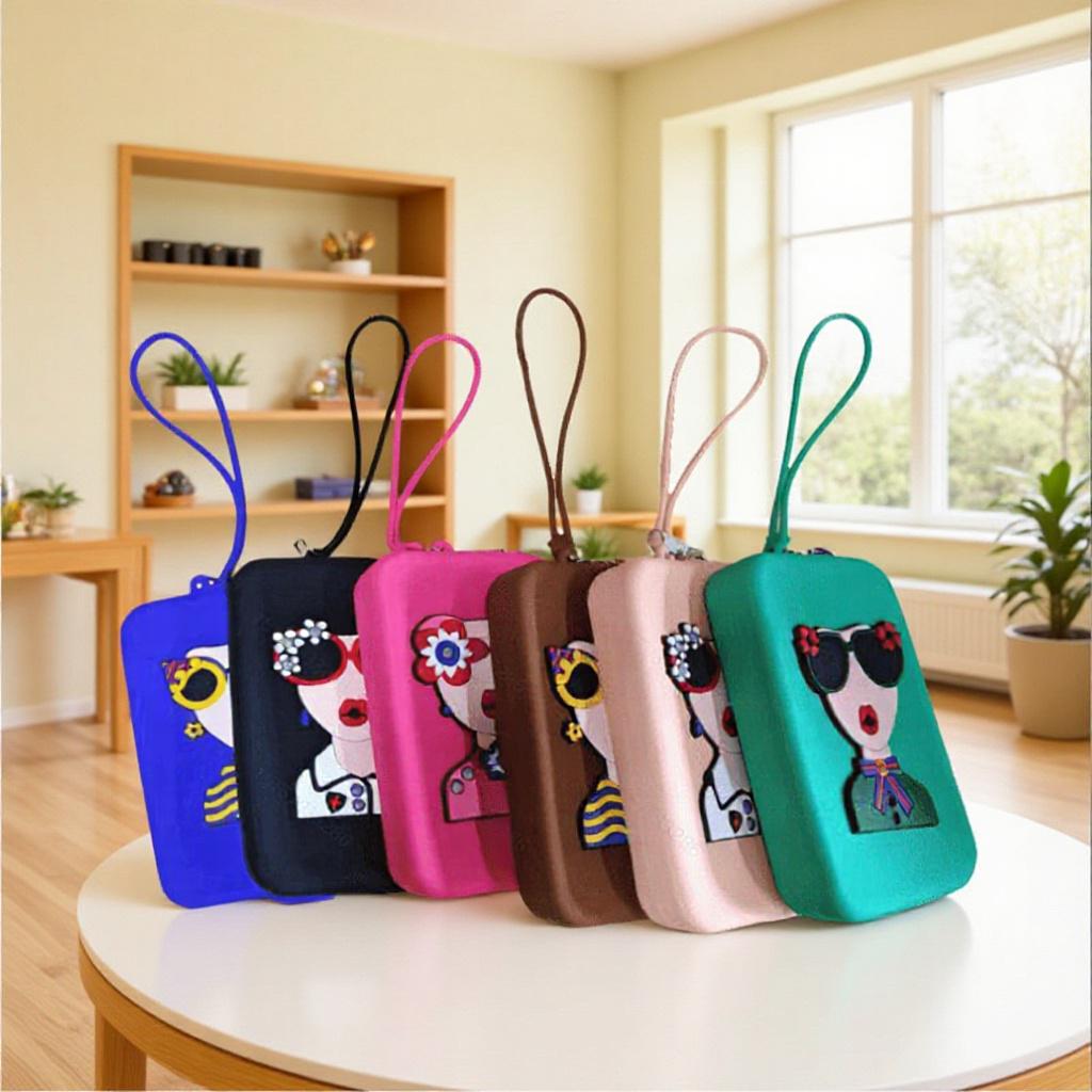 Portable Silicone Card Holder – Travel Organizer for ID, Bank, and Transportation Cards