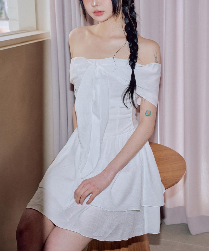 Zero Planet Genti Off-Shoulder Dress [White]