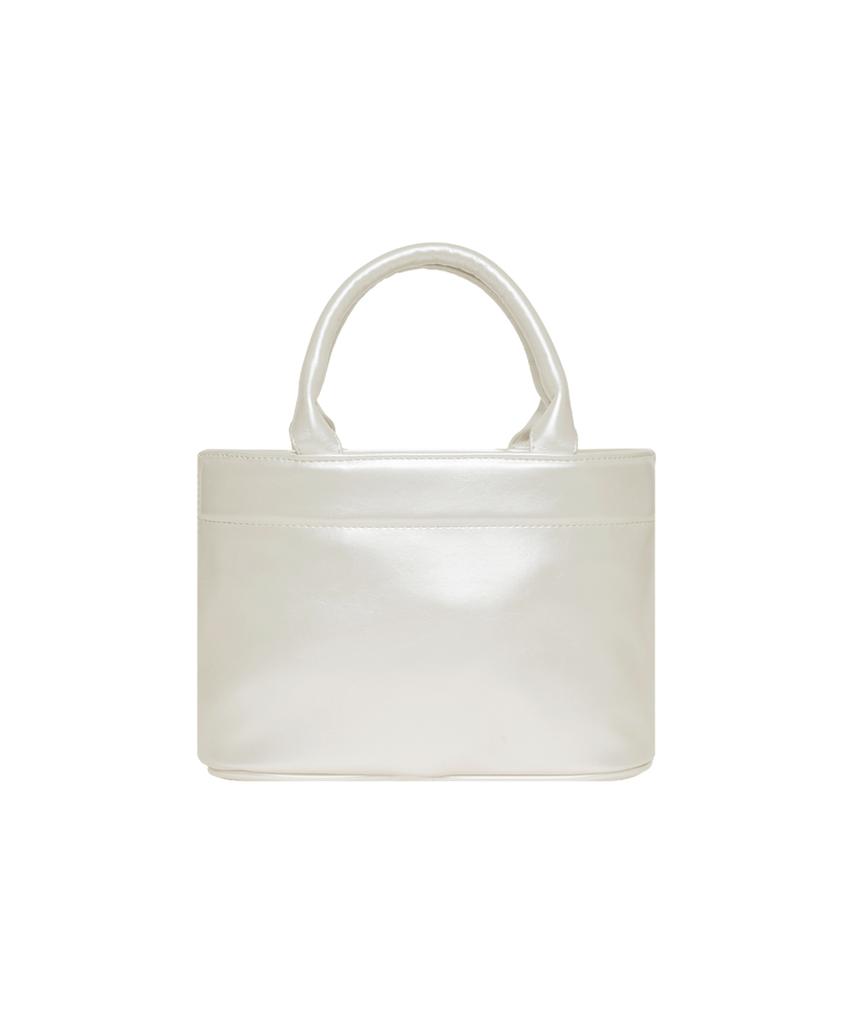 Raiment Stud Patch Macaroon Bag_Shining White