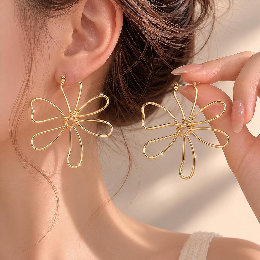 Retro Minimalist Metal Large Floral Dangle Earrings - Trendy, Unique Style Ear Ornaments