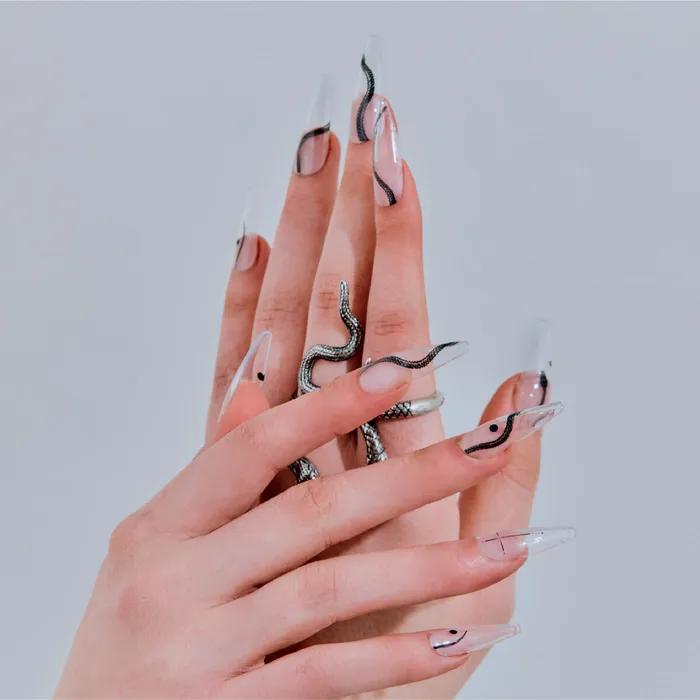 

Татуировщик Дои x UUUUU