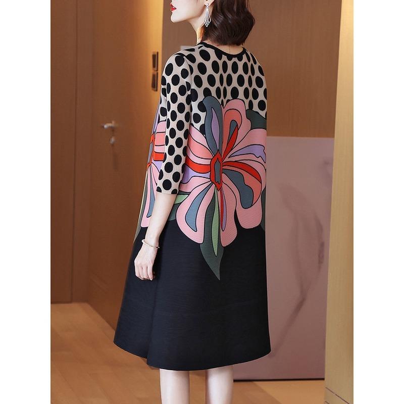 Vestido de otoño para madre con cubierta de cintura gruesa nueva ropa holgada de corte a con estampado de pliegues de gama alta para mujer