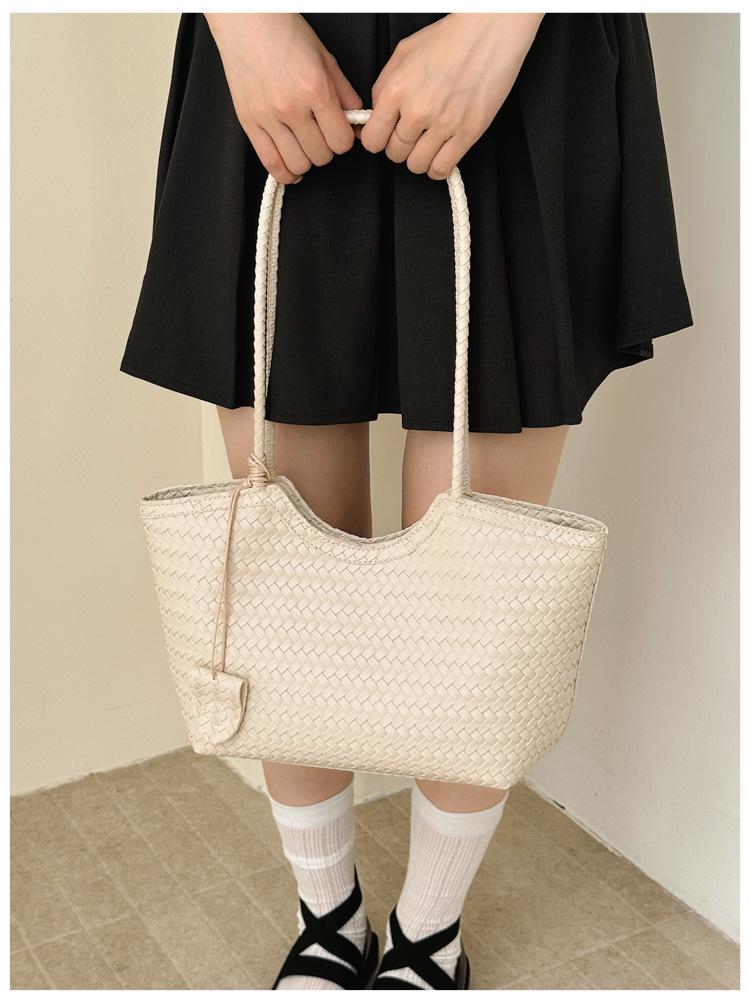Versatile Large-Capacity Woven PU Leather Shoulder Bag - Stylish Urban Handbag for Women