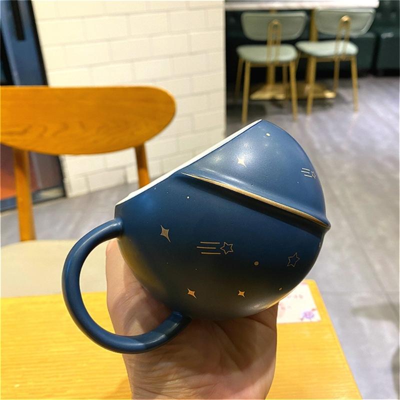 400ML Novelty Space Mug Space Themed Water Cup Astronaut Coffee Cup Ceramic Material Perfect for Water Milk Beverages