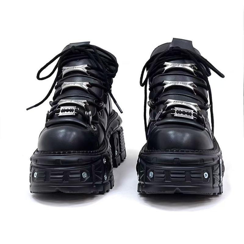 Retro Tank Bottom Metal Platform Small Leather Shoes Dark Punk Muffin Bottom Street Shot Men's and Women's Shoes.