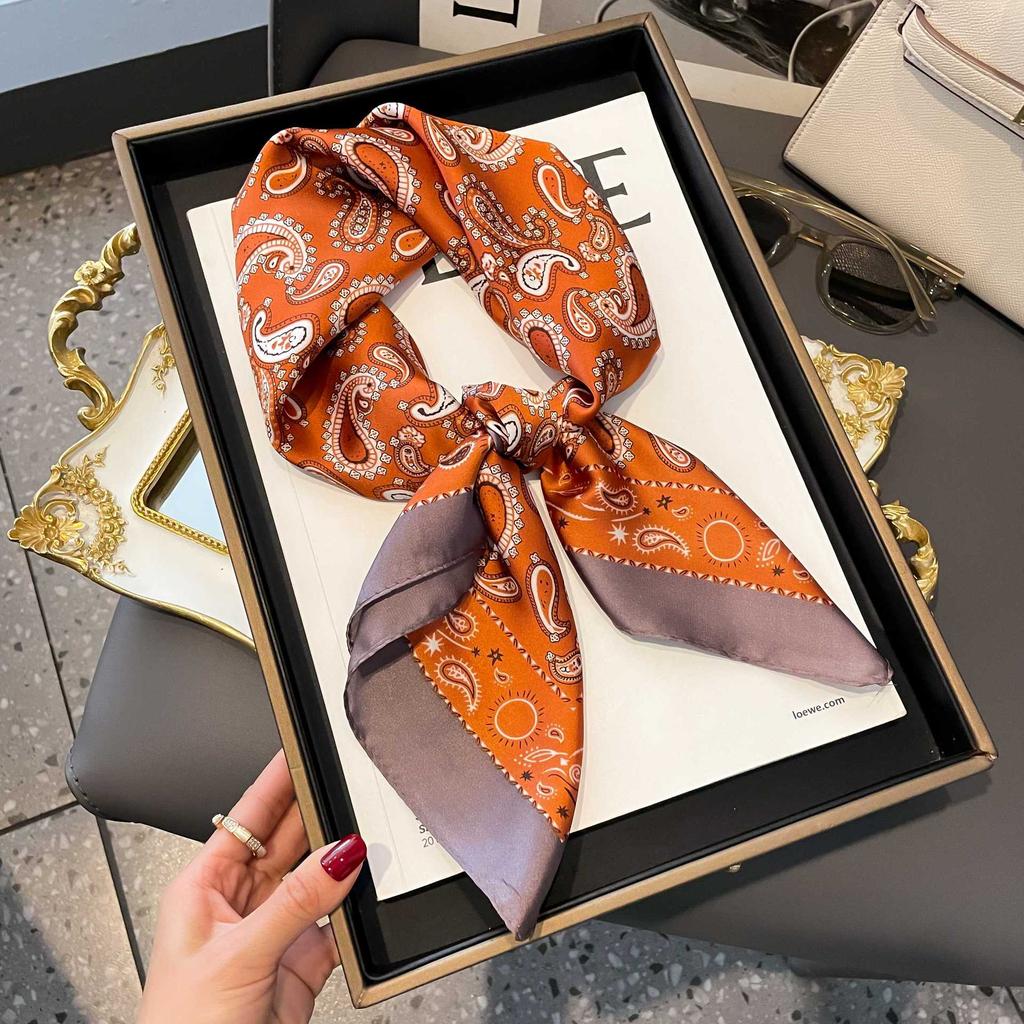 French Retro Silk Scarf Women'S Cashew Nut Fashion Versatile Small Square Scarf Literary Streamer Scarf High-End Scarf