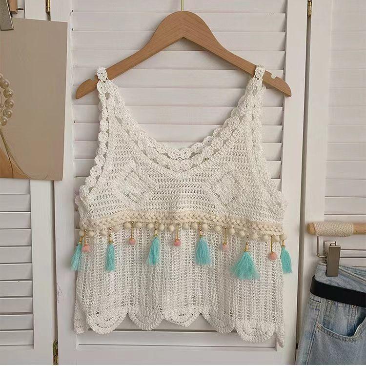 Retro háčkovaná vesta bez rukávů se střapcem pro ženy se smyslem pro design Přiléhavý krátký vydlabaný košilkový top v létě