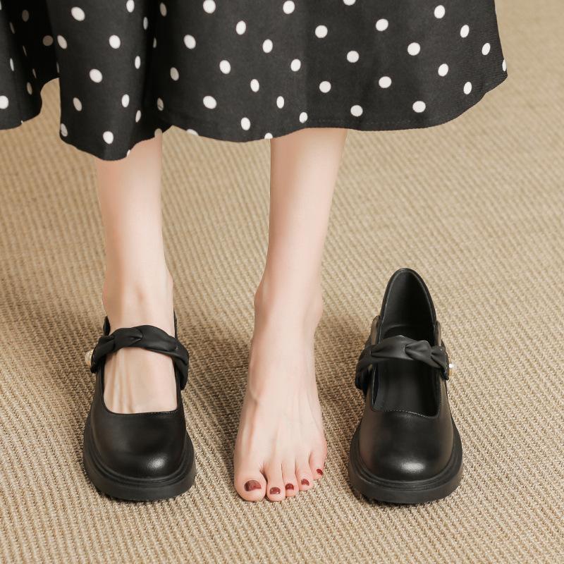 

Женская обувь Yuexinwang из натуральной кожи на плоской подошве Huizhou, виноградные мокасины того же цвета, черные, осенне-зимние, новые ретро-туфли из кожи 40 чёрный