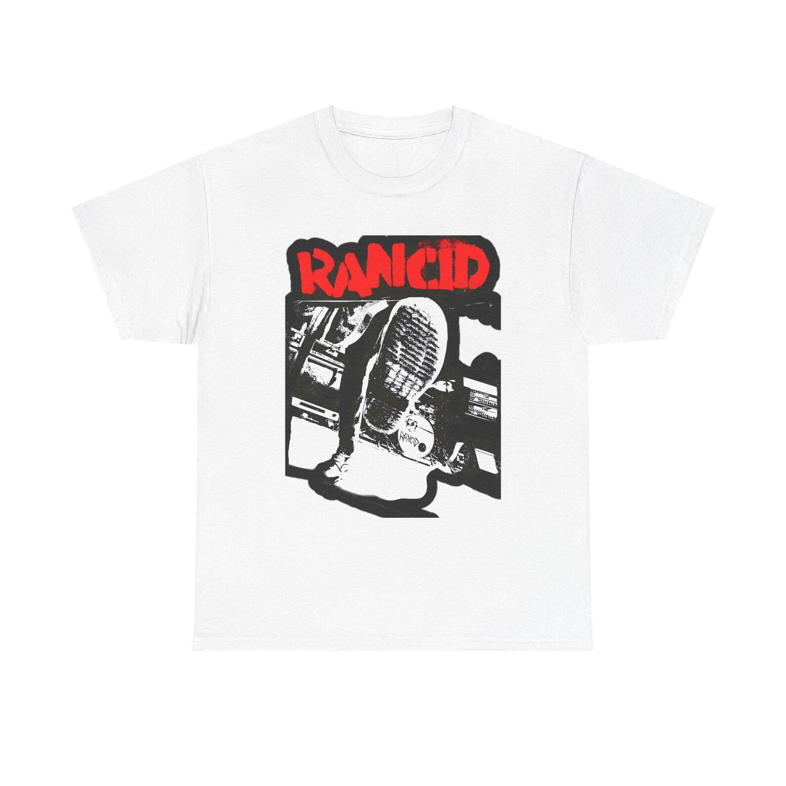 Punk Rock Grunge Boot Graphic Tee | Street Punk Aesthetic Shirt 2XL