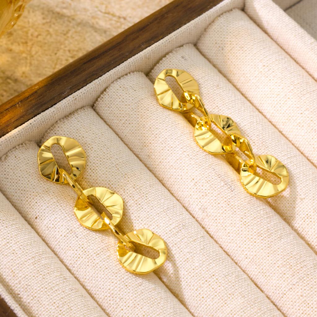 Round Earrings Exquisite Long Tassel Women's Metal Retro Ins Style Color Preservation Electroplating Personalized Light Luxury