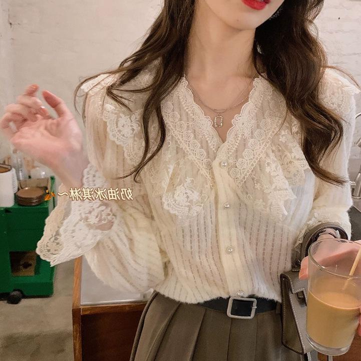 Women s French Apricot V-Neck Lace Shirt - 2026 Spring/Autumn Base Layer Top with Unique Design Small