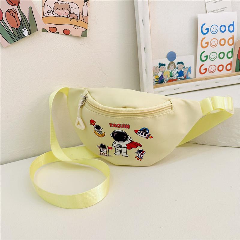 

Cartoon Lovely Astronaut Kids Bag Comfortable And Lightweight Sling Bag For Children жовтий
